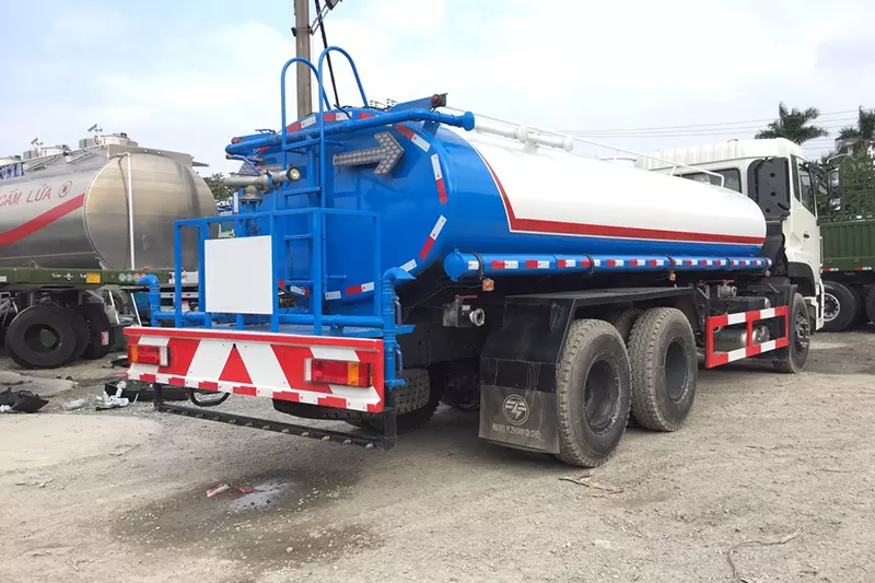 dịch vụ cho thuê xe tưới cây rửa đường