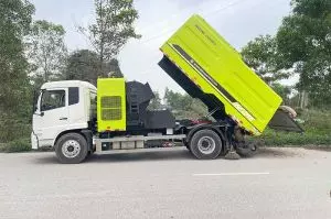 Xe Quét Hút Bụi Đường 10 Khối Zoomlion