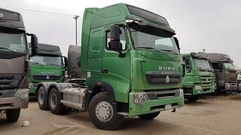 Bảng giá Xe Đầu Kéo Howo Sitrak 440 mới nhất tháng 11/2025